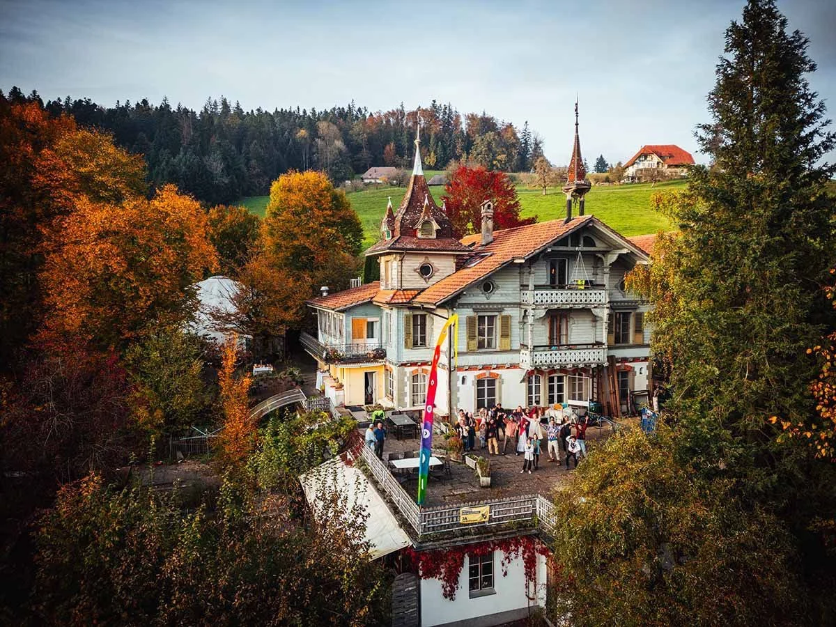 Das Waldhaus Lützelflüh: ein Seminarhaus, Kulturzentrum und Gemeinschaftsprojekt