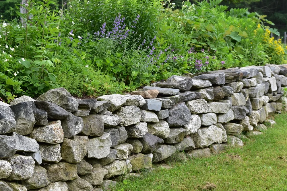 Trockensteinmauer